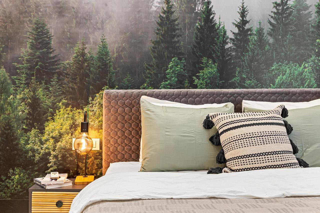 Win Herastrau Forest * Bucarest